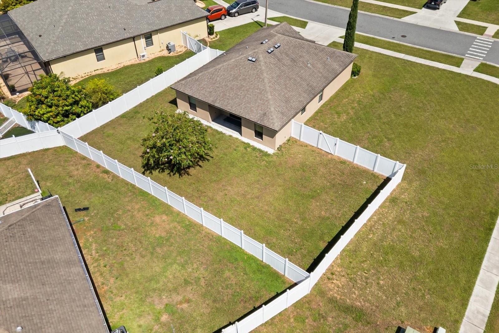 TAVARES GROVES AT BAYTREE PH 04 - Residential Lease