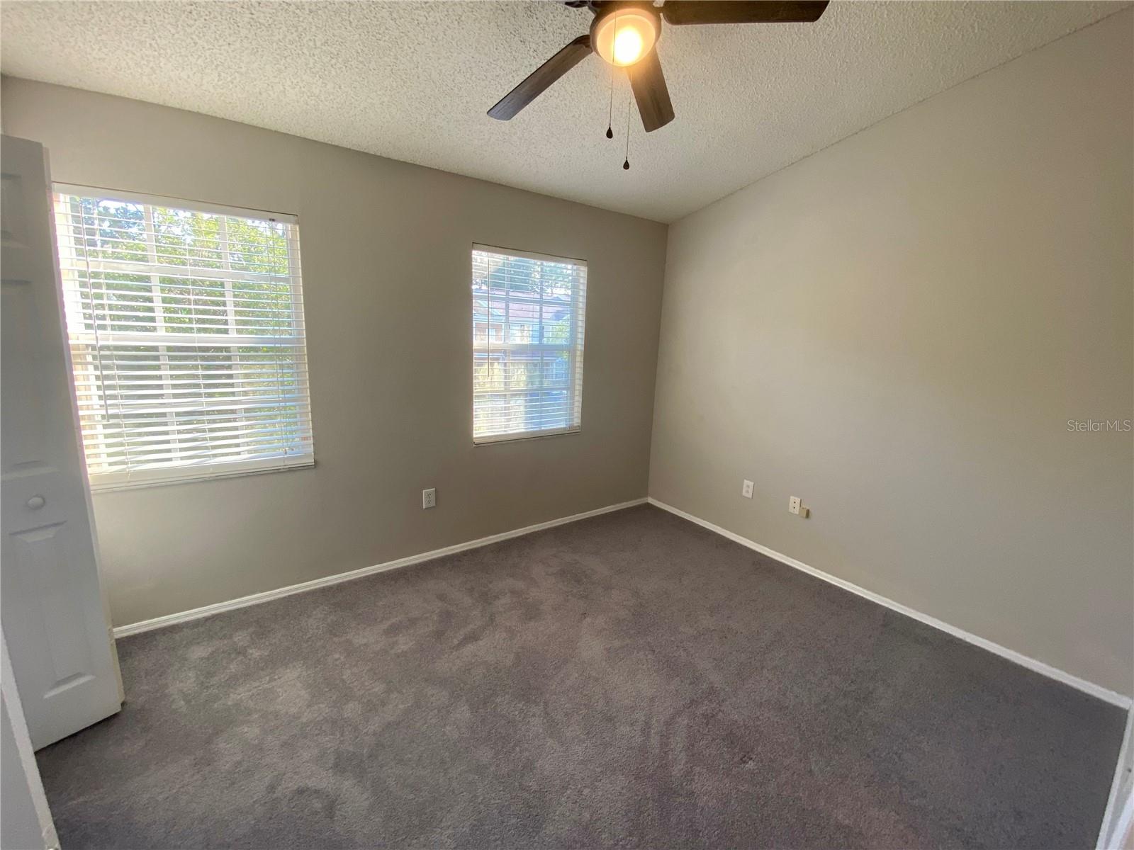 BERKELEY SQUARE - Residential Lease