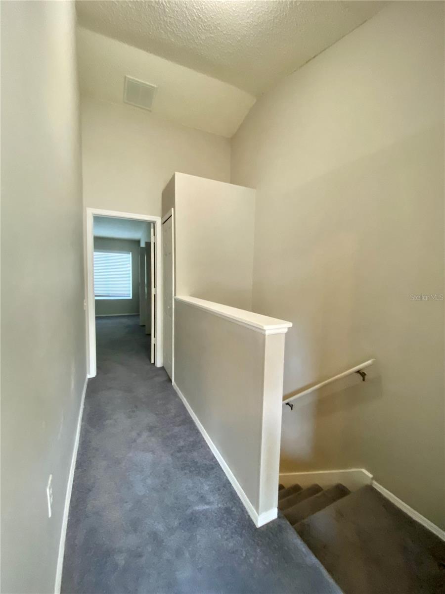 BERKELEY SQUARE - Residential Lease