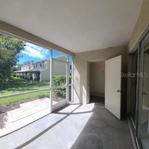 BERKELEY SQUARE - Residential Lease
