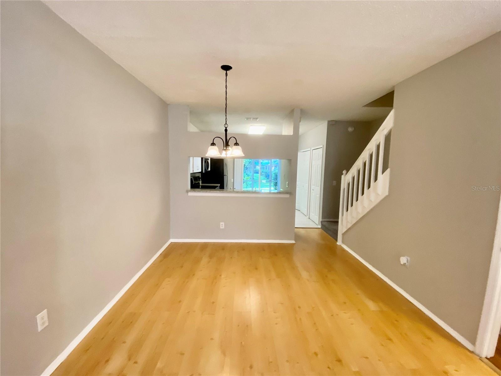 BERKELEY SQUARE - Residential Lease