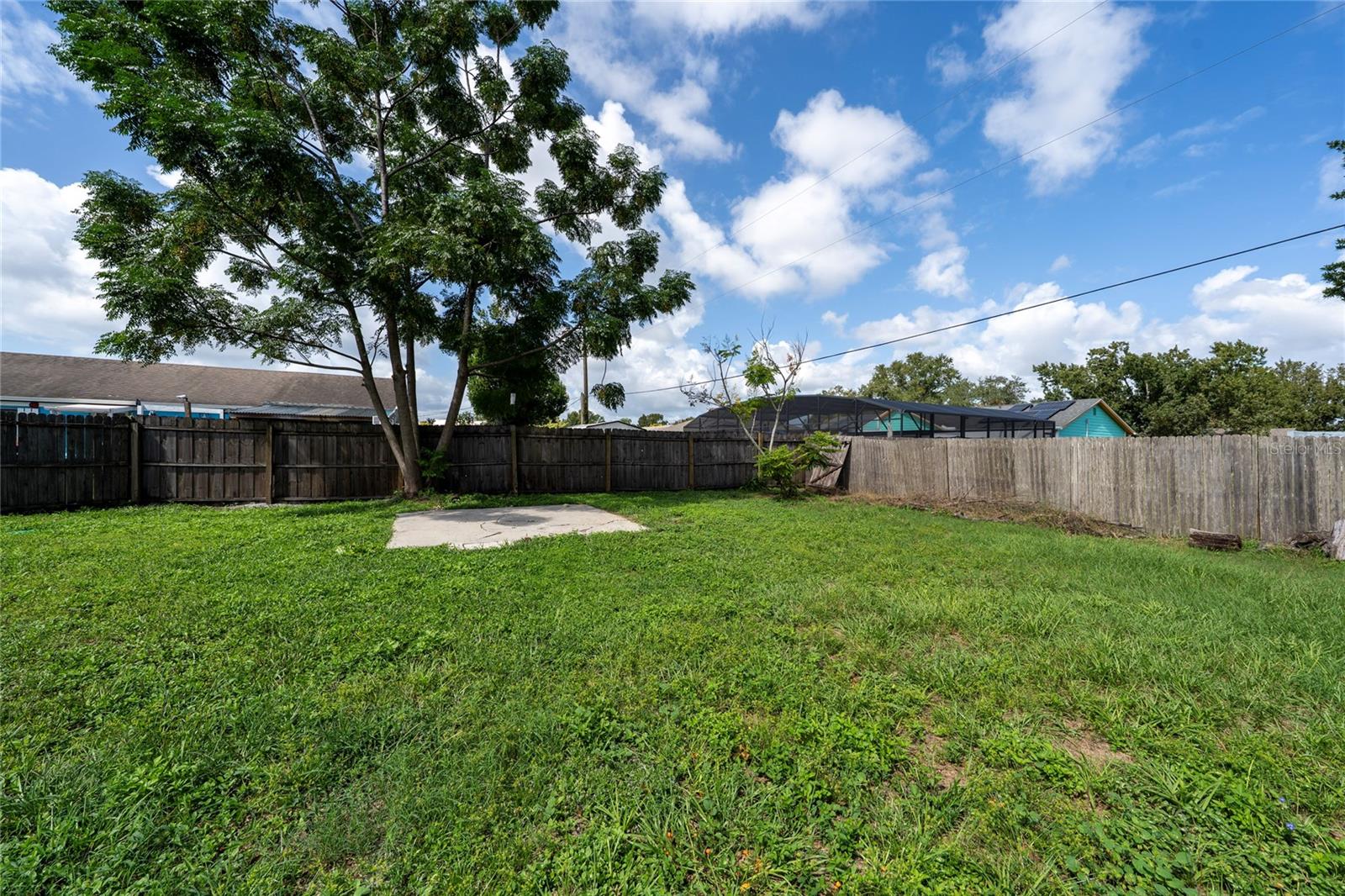 DELTONA LAKES UNIT 05 - Residential Lease
