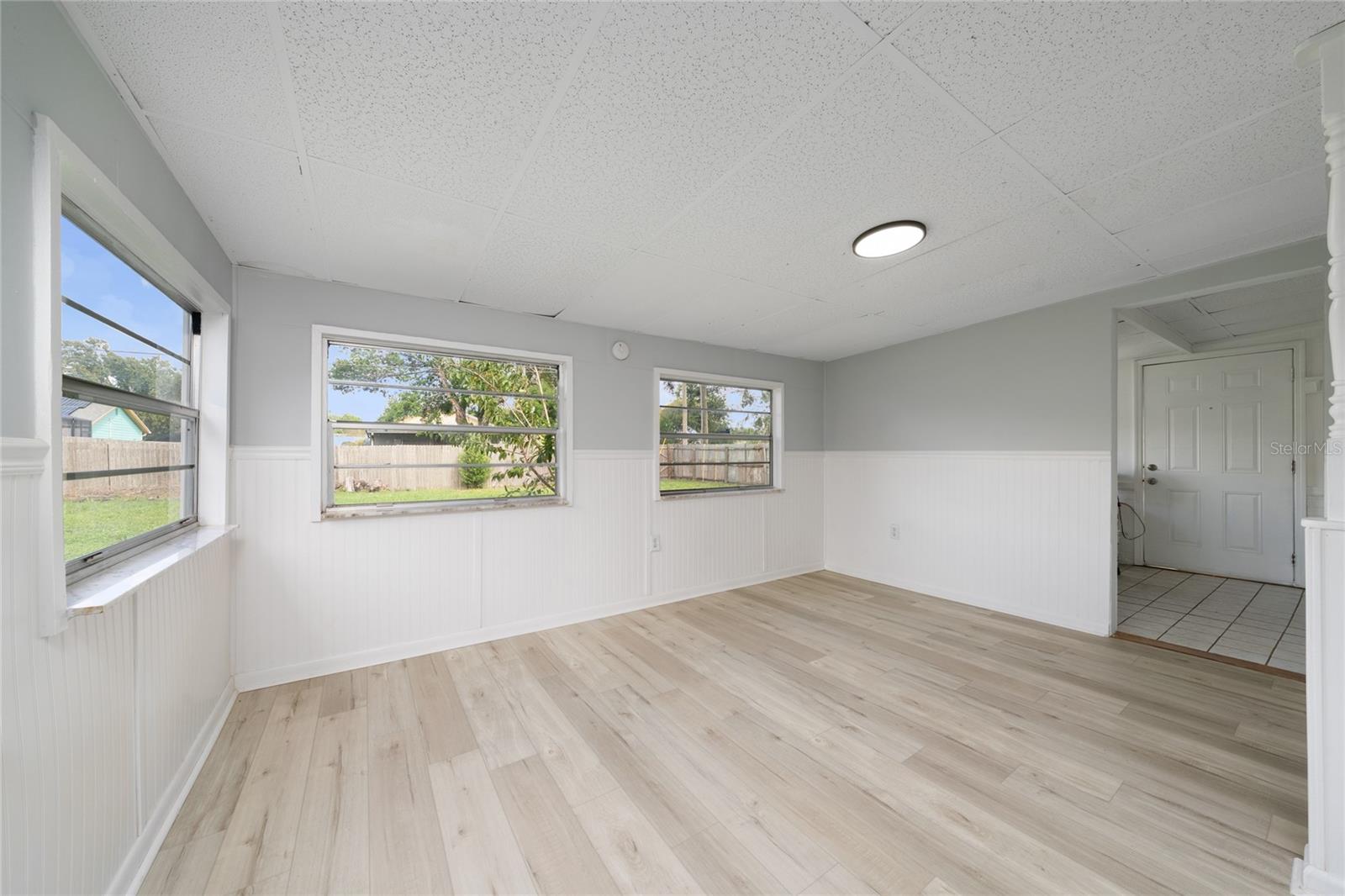 DELTONA LAKES UNIT 05 - Residential Lease