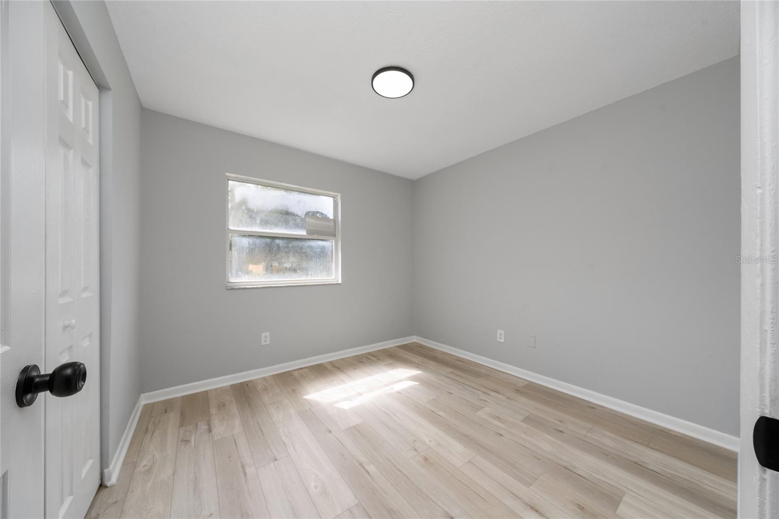 DELTONA LAKES UNIT 05 - Residential Lease