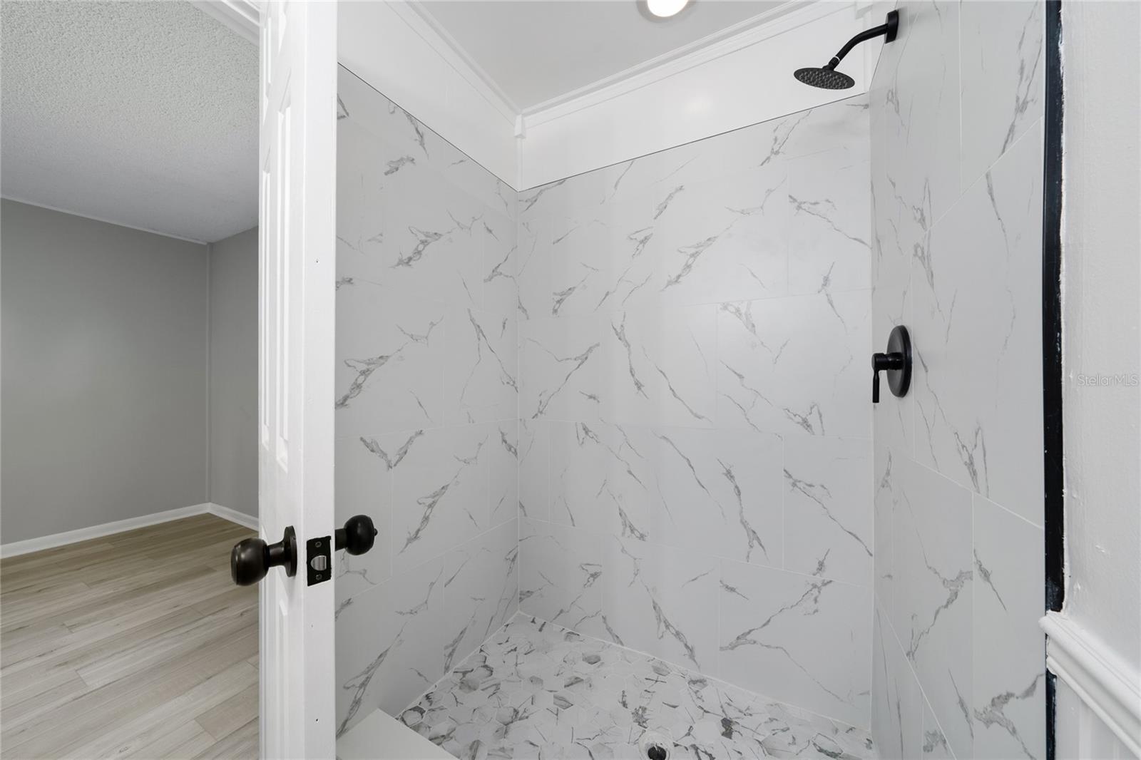 DELTONA LAKES UNIT 05 - Residential Lease