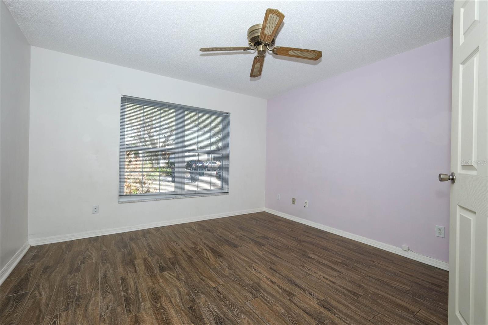 DEER RUN UNIT 16 - Residential