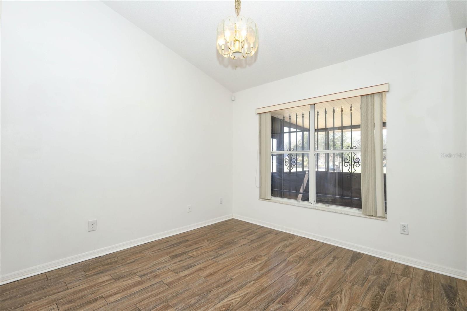 DEER RUN UNIT 16 - Residential