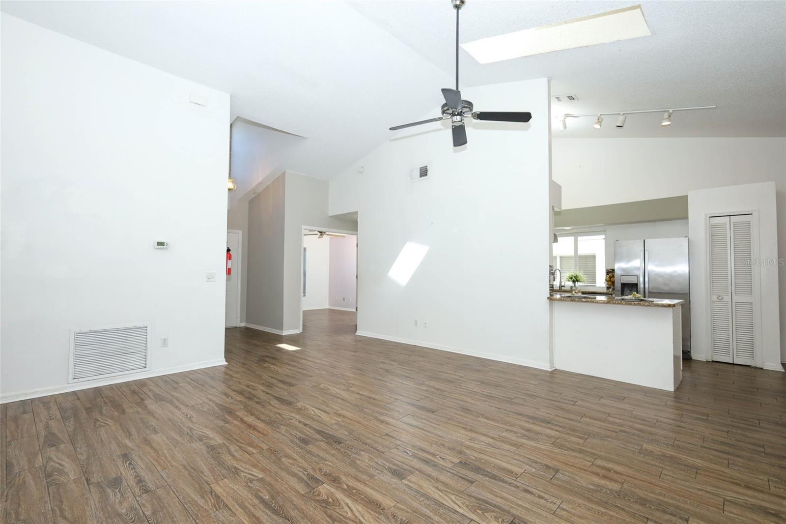 DEER RUN UNIT 16 - Residential