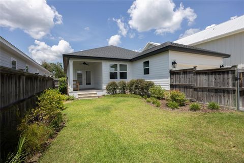 A home in NEWBERRY