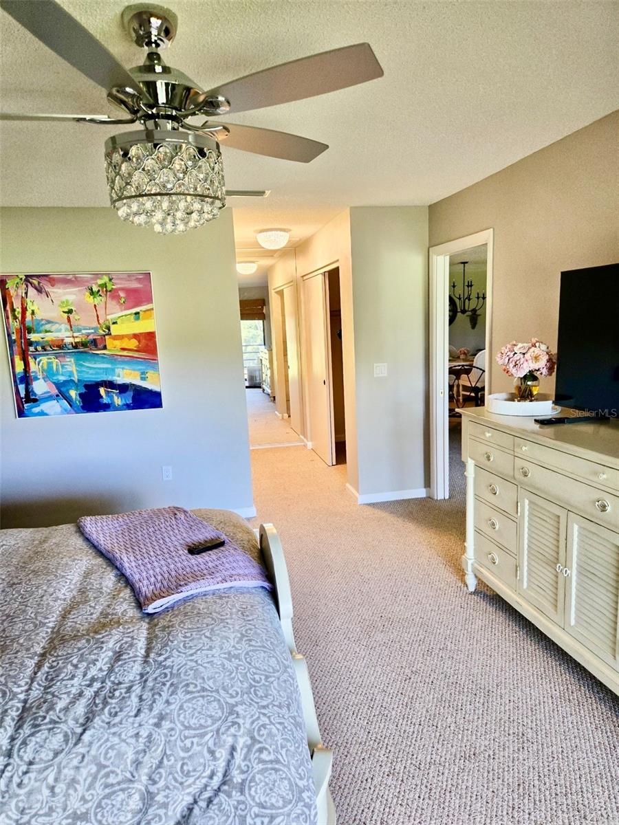 VALENCIA GARDEN - Residential Lease