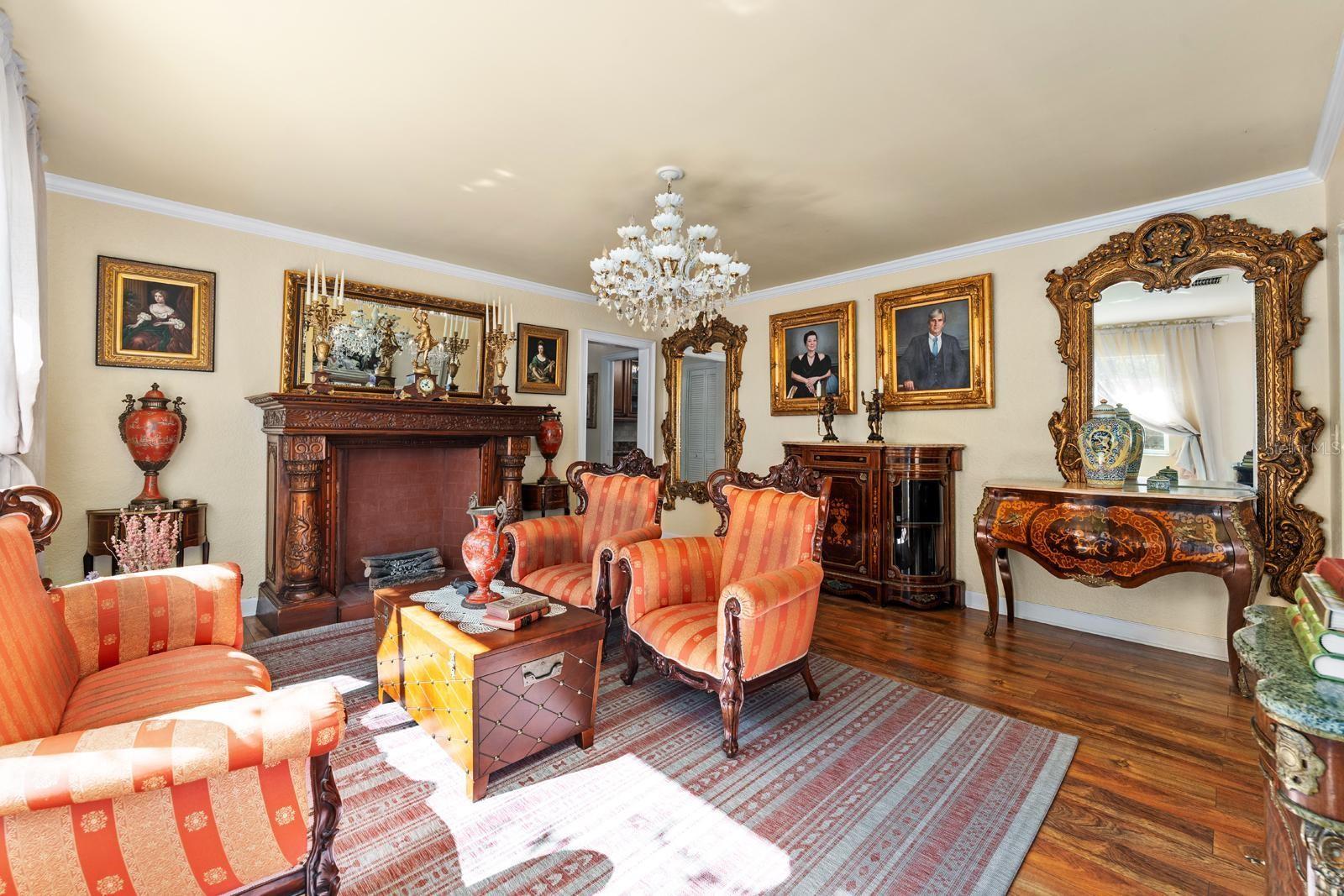 3511 W EUCLID AVENUE