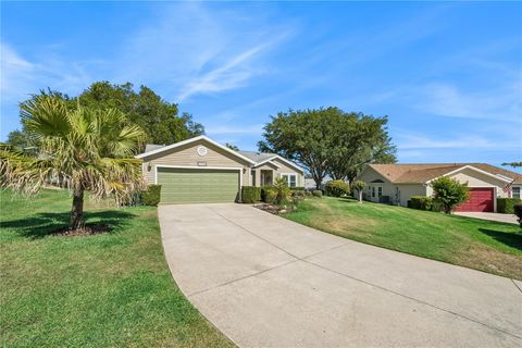Tiny photo for 4730 Sawgrass Lake Circle, Leesburg, FL 34748 (MLS # G5112122)