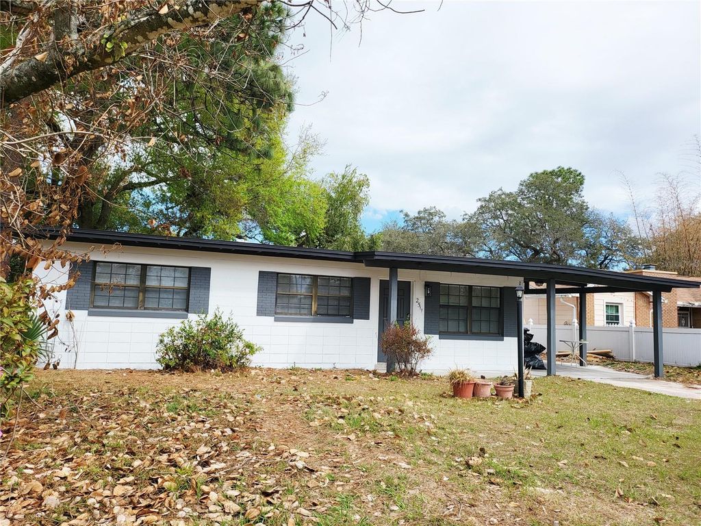 Photo of 2511 Drake Drive, Orlando, FL 32810 (MLS # S5145232)