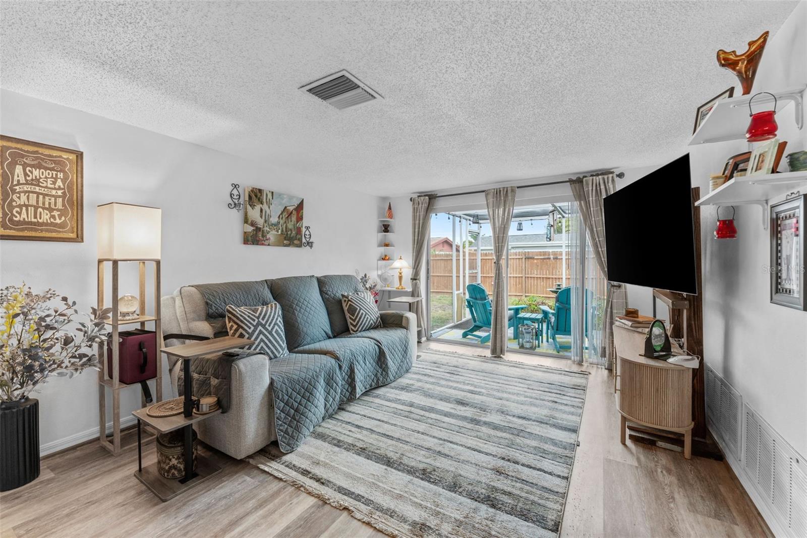BEACON SQUARE - Residential