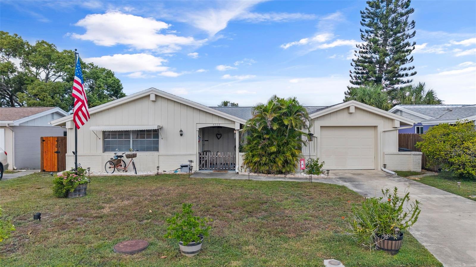 BEACON SQUARE - Residential