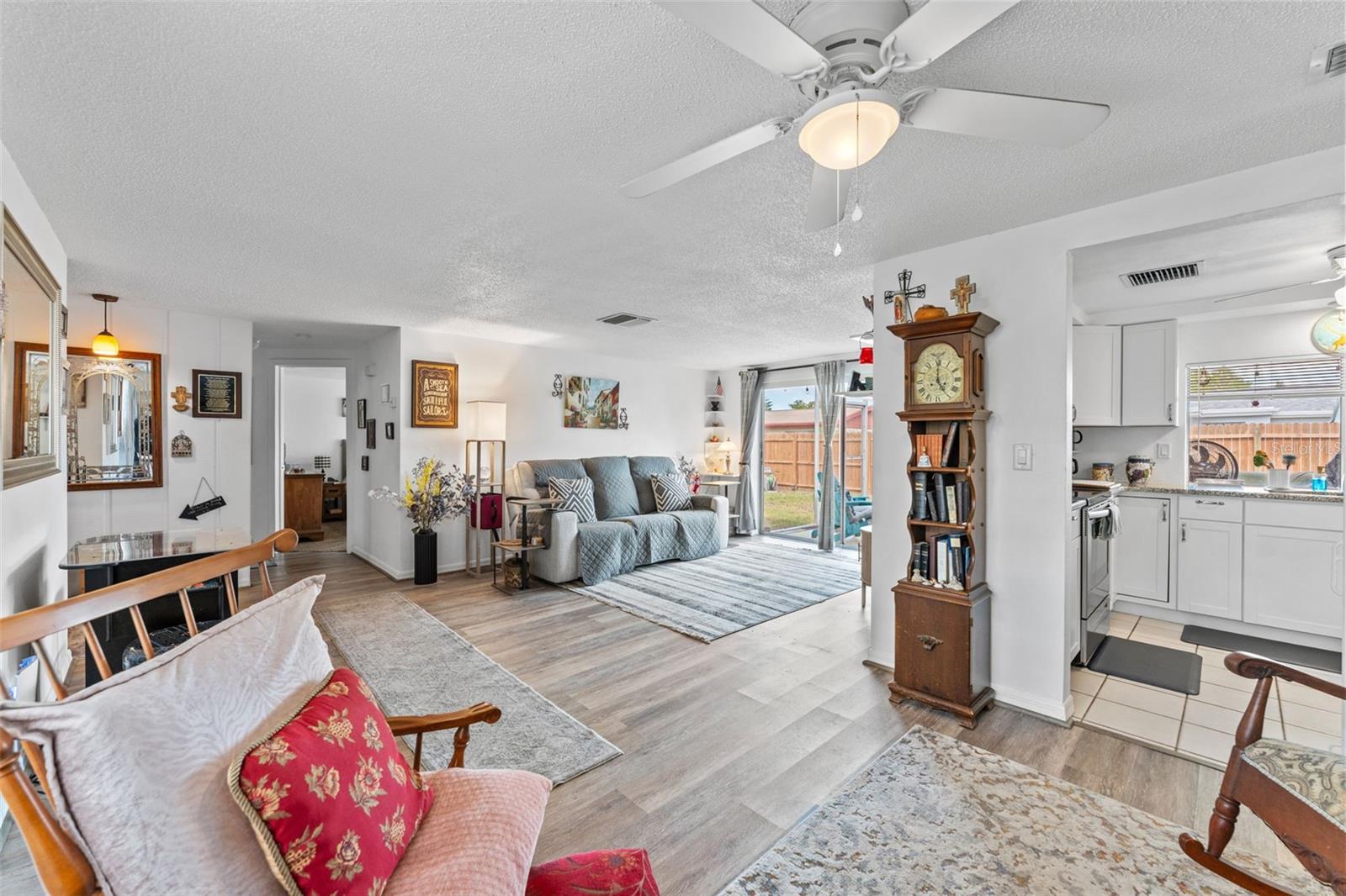 BEACON SQUARE - Residential