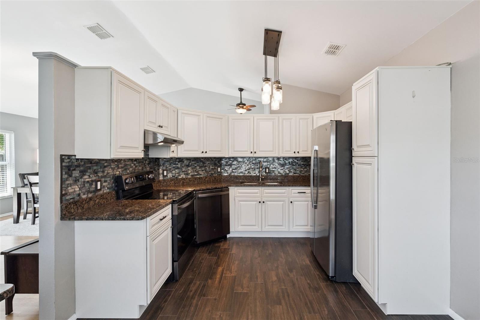 RIO PINAR LAKES - Residential