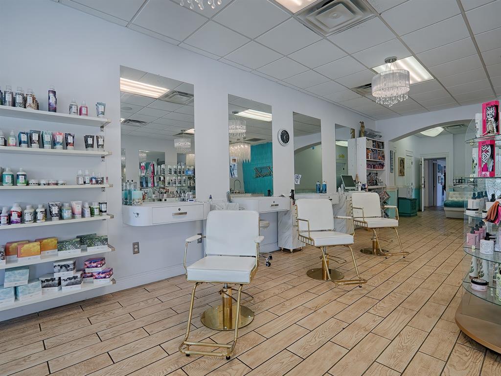 MASONS EXT DENHAM SUR - Commercial Sale