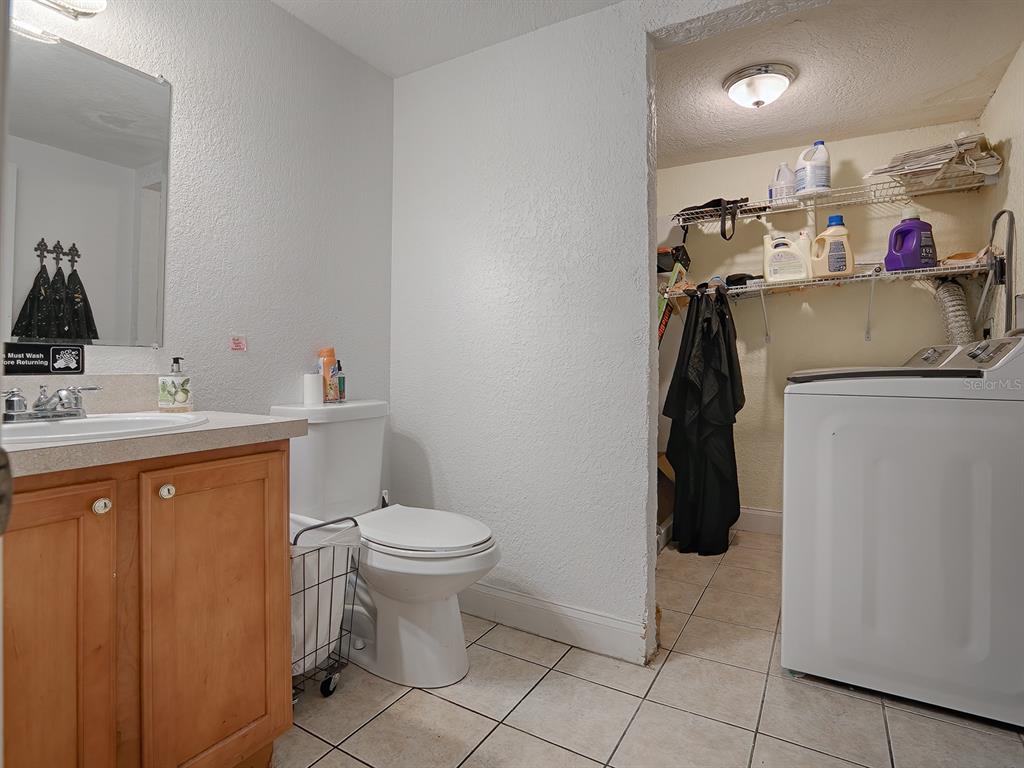 MASONS EXT DENHAM SUR - Commercial Sale