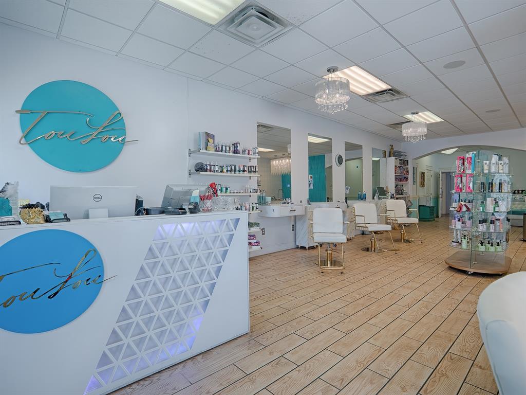 MASONS EXT DENHAM SUR - Commercial Sale