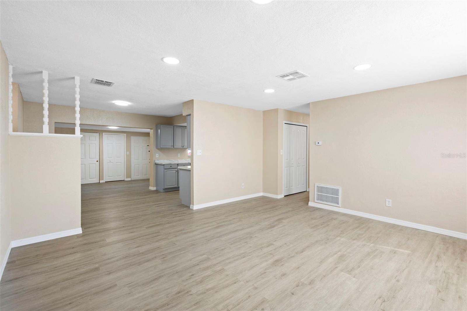 Search 1 7237 WILLOWWOOD STREET