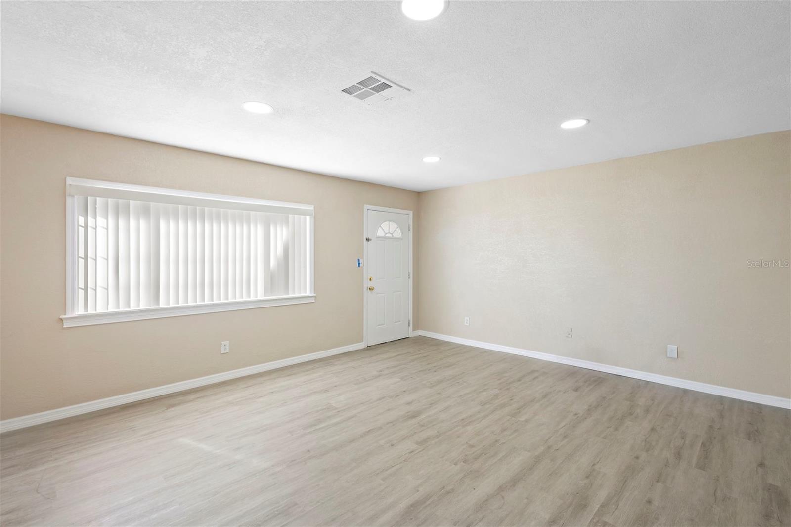 Search 3 7237 WILLOWWOOD STREET