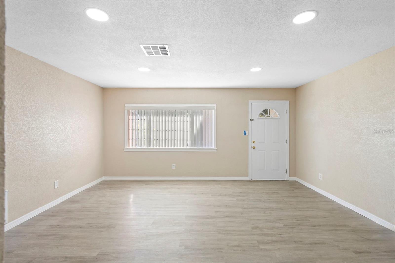 Search 4 7237 WILLOWWOOD STREET