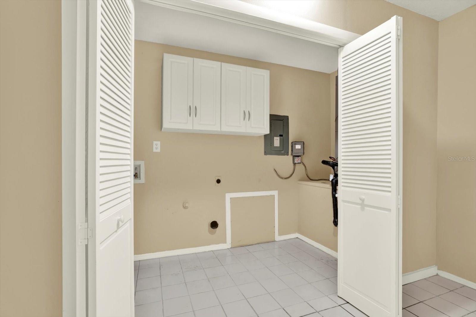 LAKE FOREST CONDO - Residential