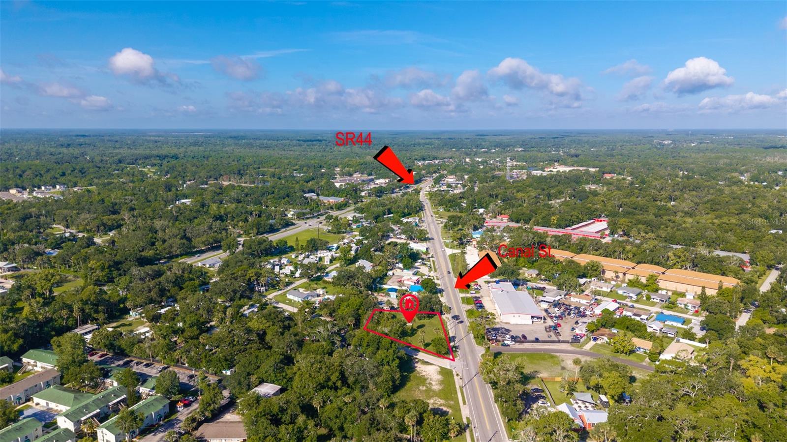 ARNOLD - Commercial Sale