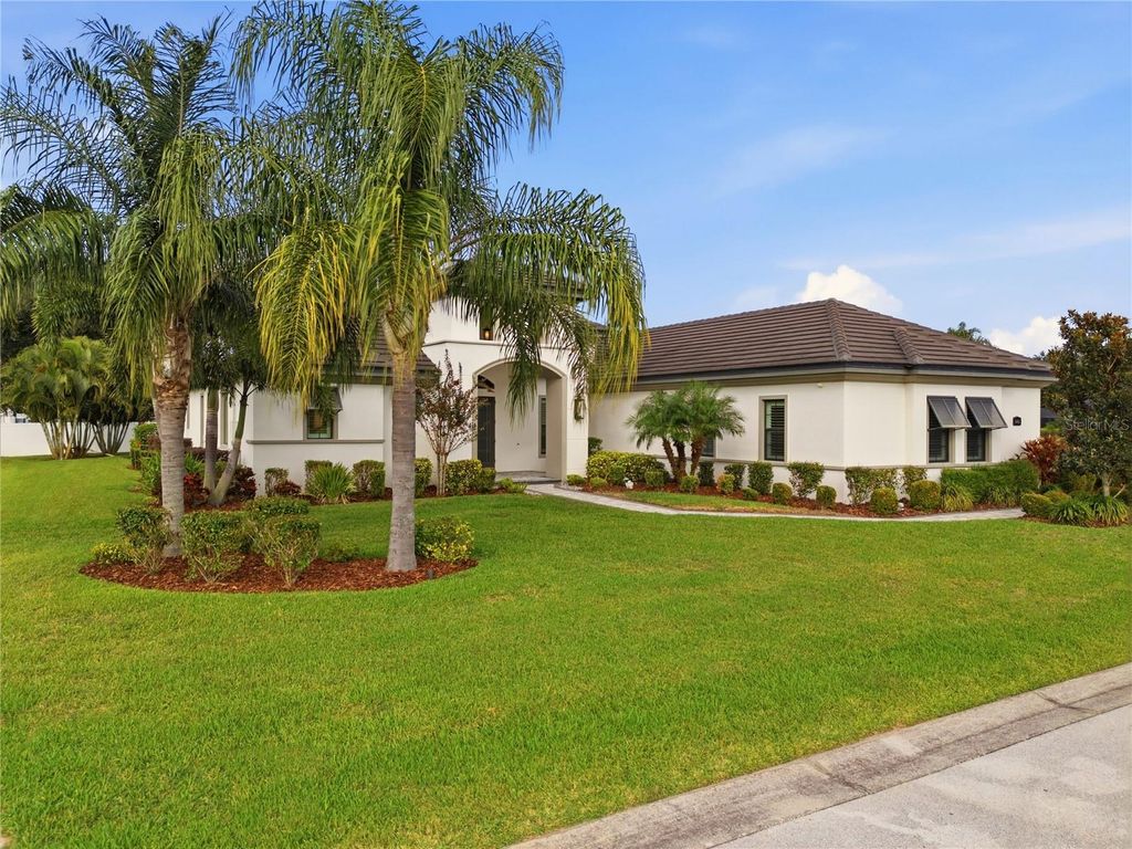 Photo of 4462 Emerald Palms Lane, Winter Haven, FL 33884 (MLS # L4957531)