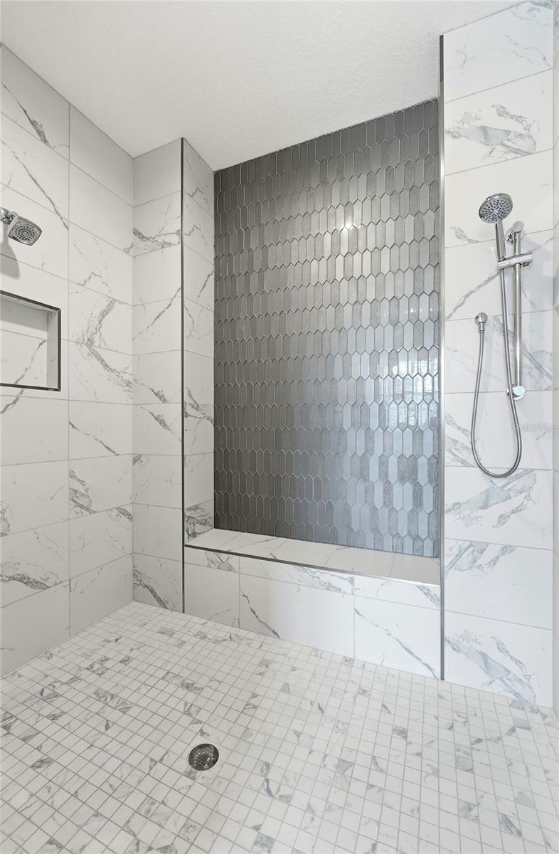 EMERALD PALMS - Residential