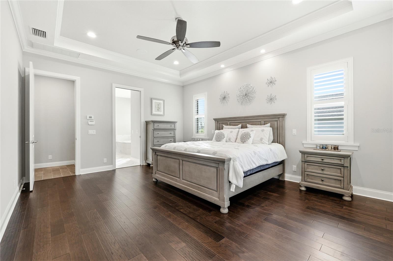 EMERALD PALMS - Residential