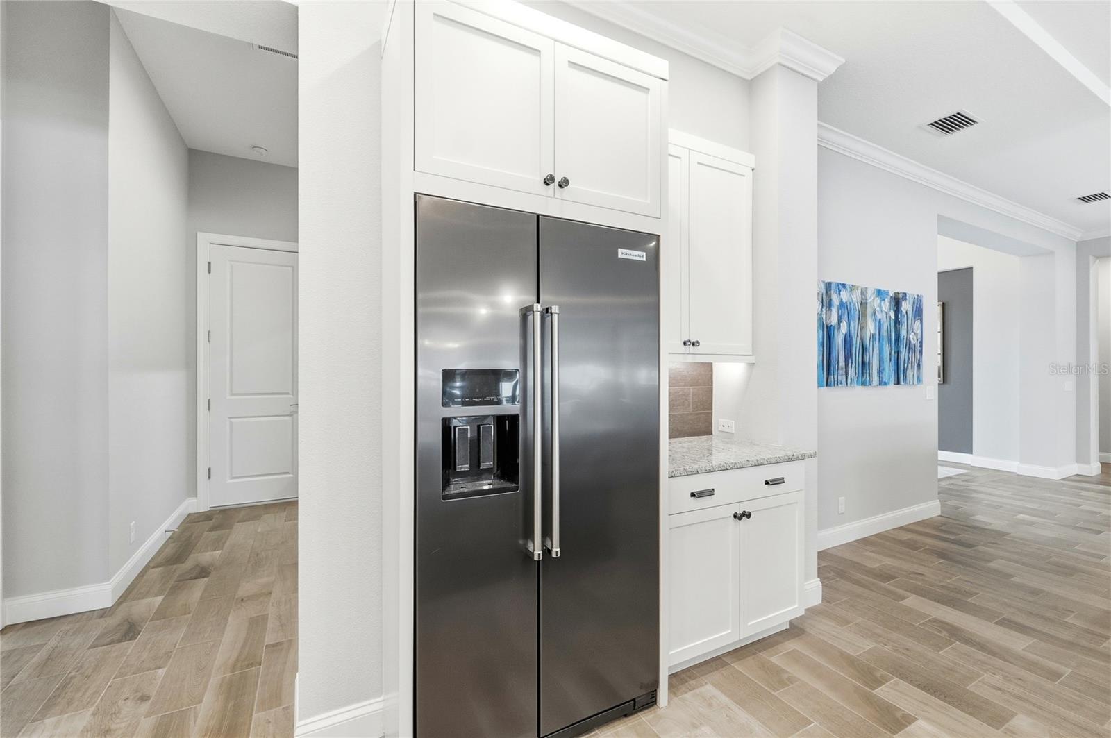 EMERALD PALMS - Residential