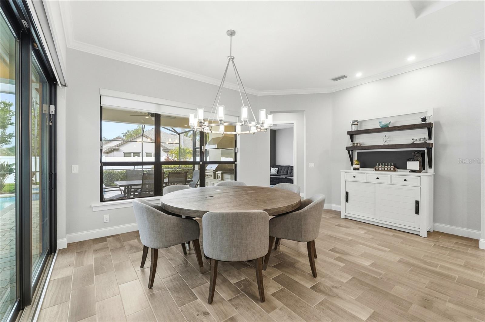 EMERALD PALMS - Residential