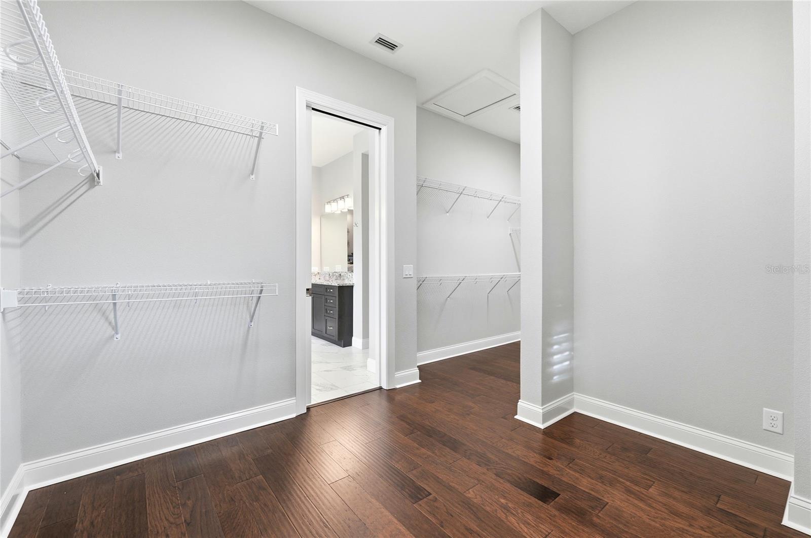 EMERALD PALMS - Residential