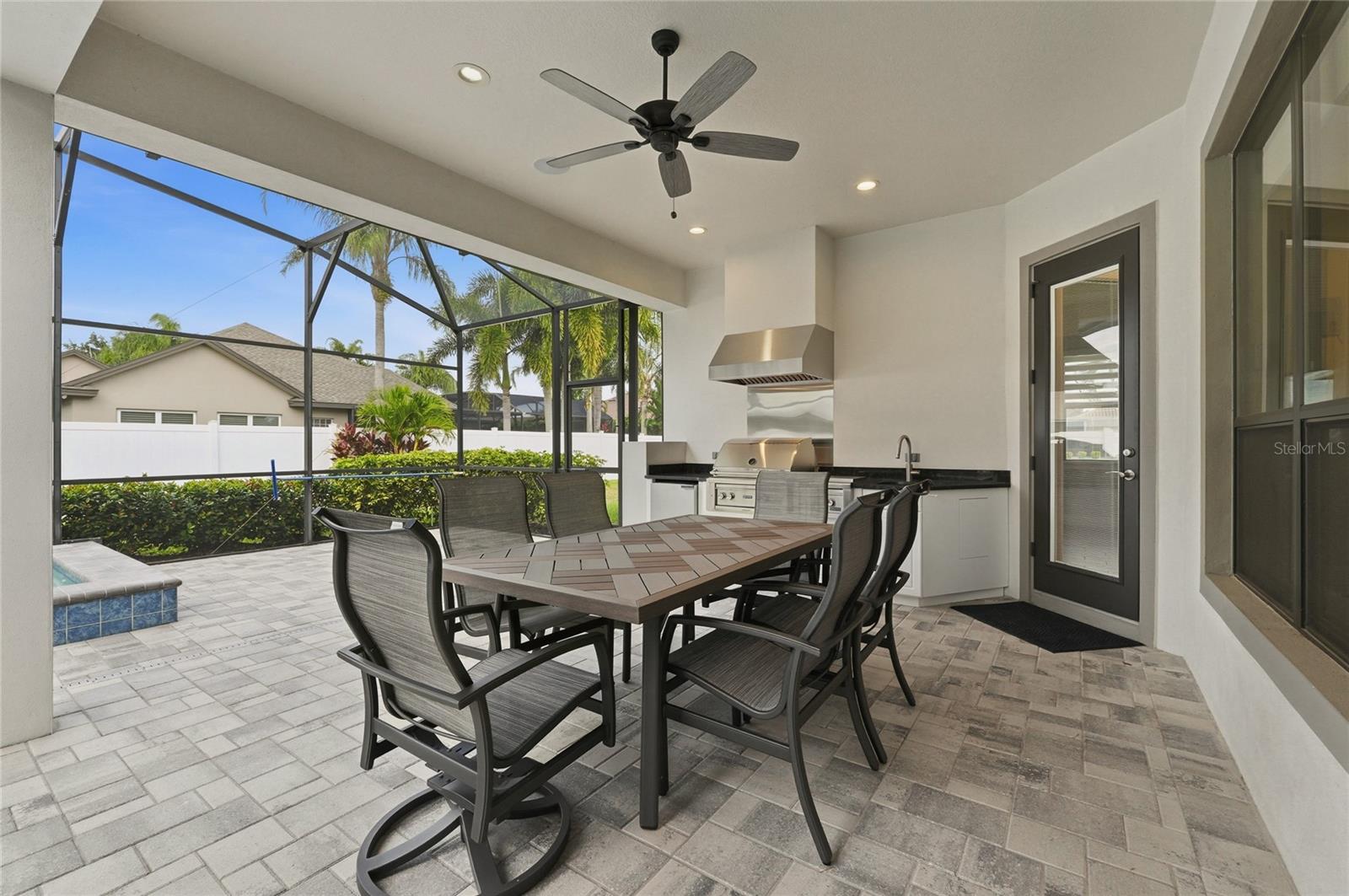 EMERALD PALMS - Residential