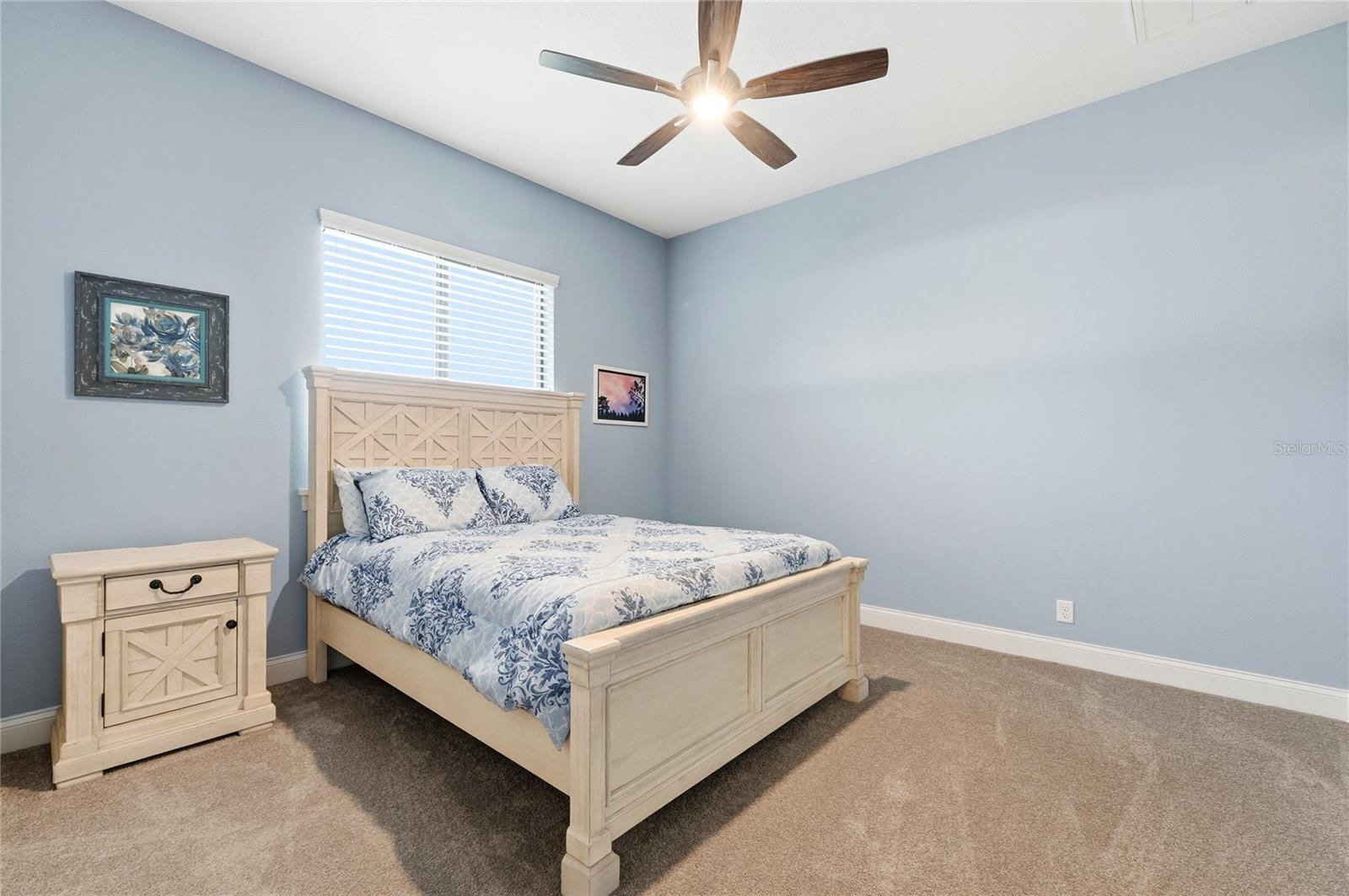 EMERALD PALMS - Residential