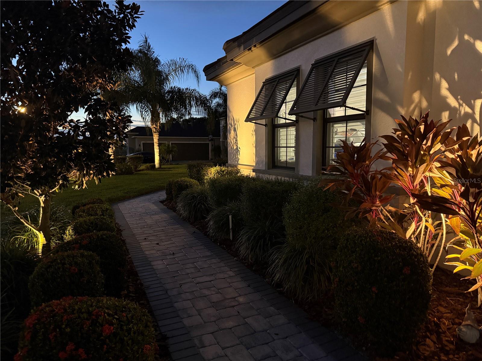 EMERALD PALMS - Residential