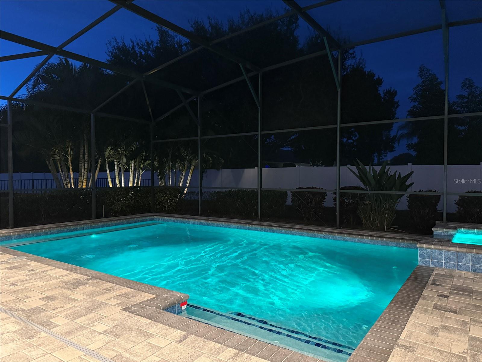 EMERALD PALMS - Residential