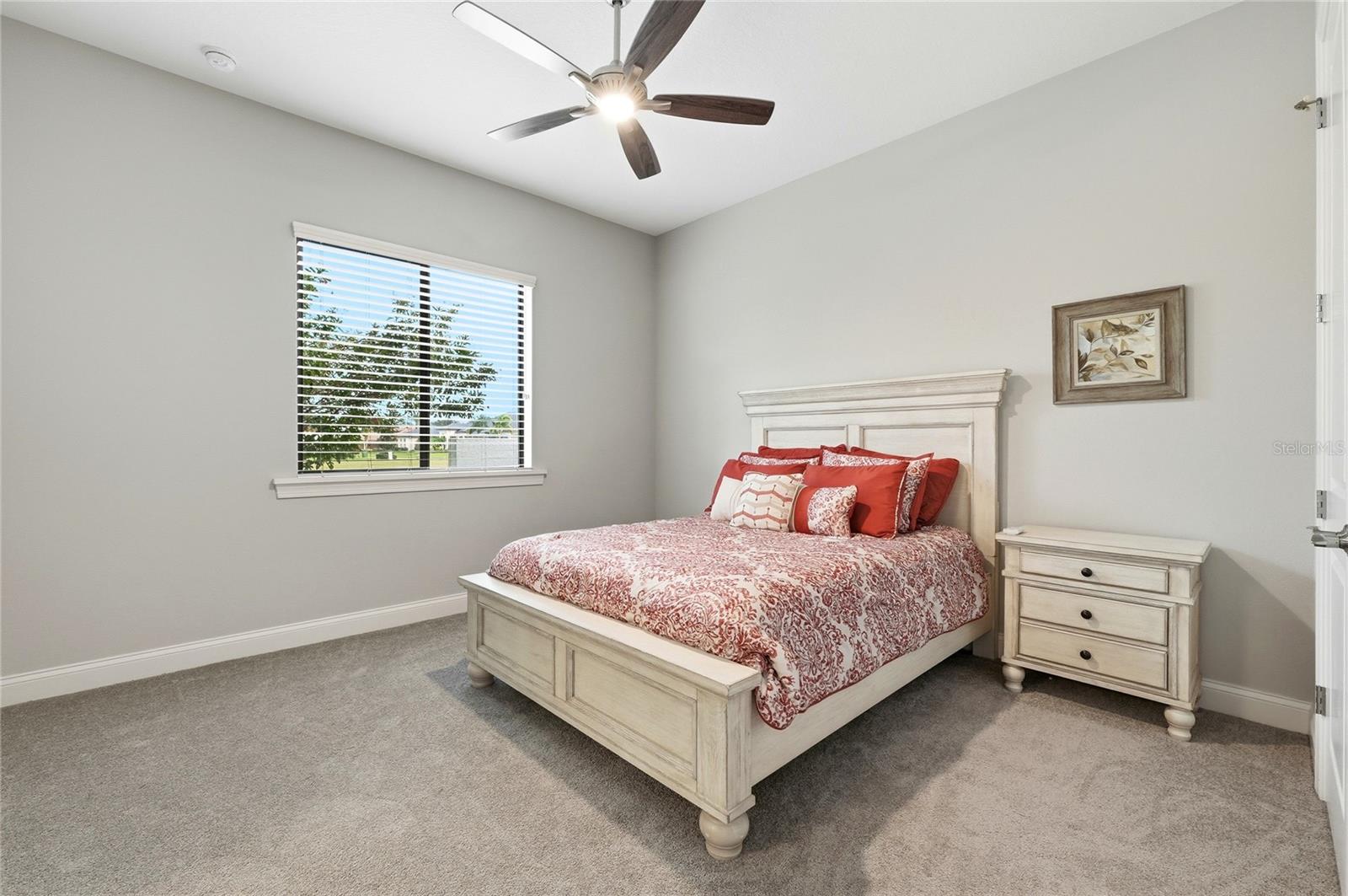 EMERALD PALMS - Residential