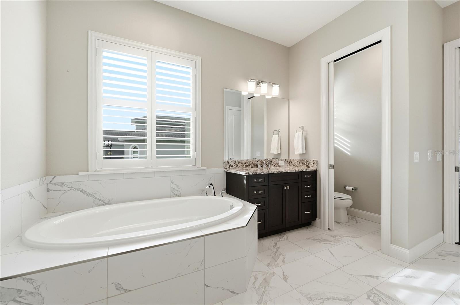 EMERALD PALMS - Residential