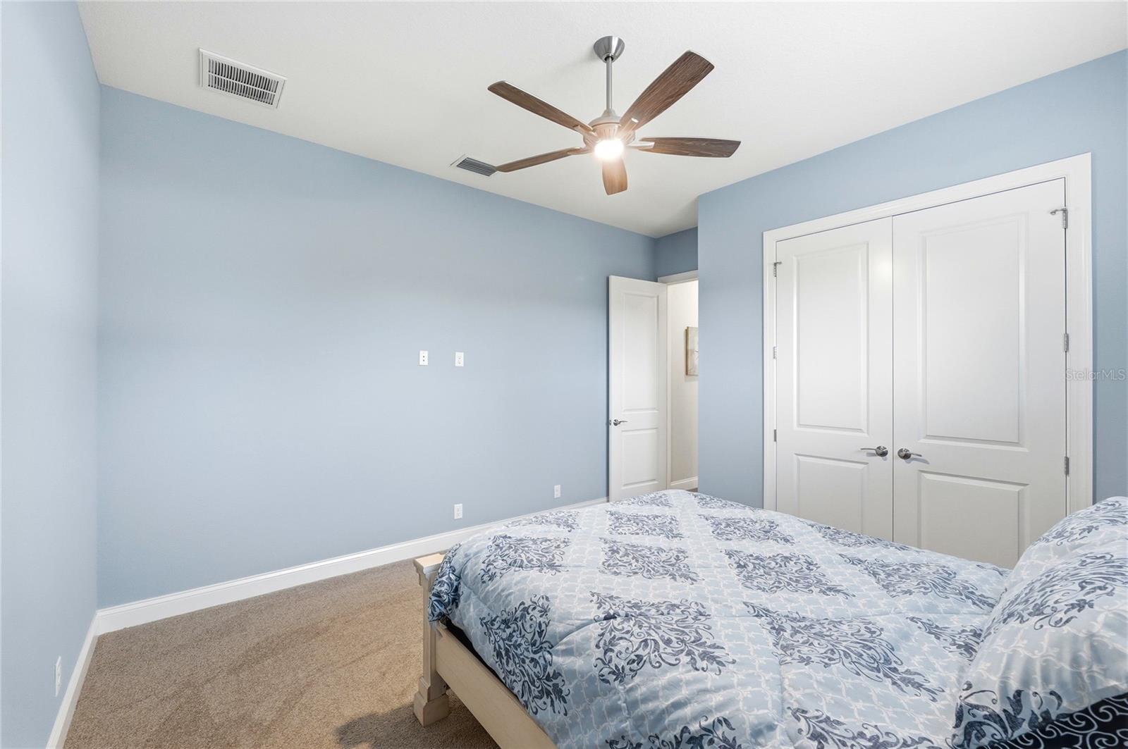 EMERALD PALMS - Residential