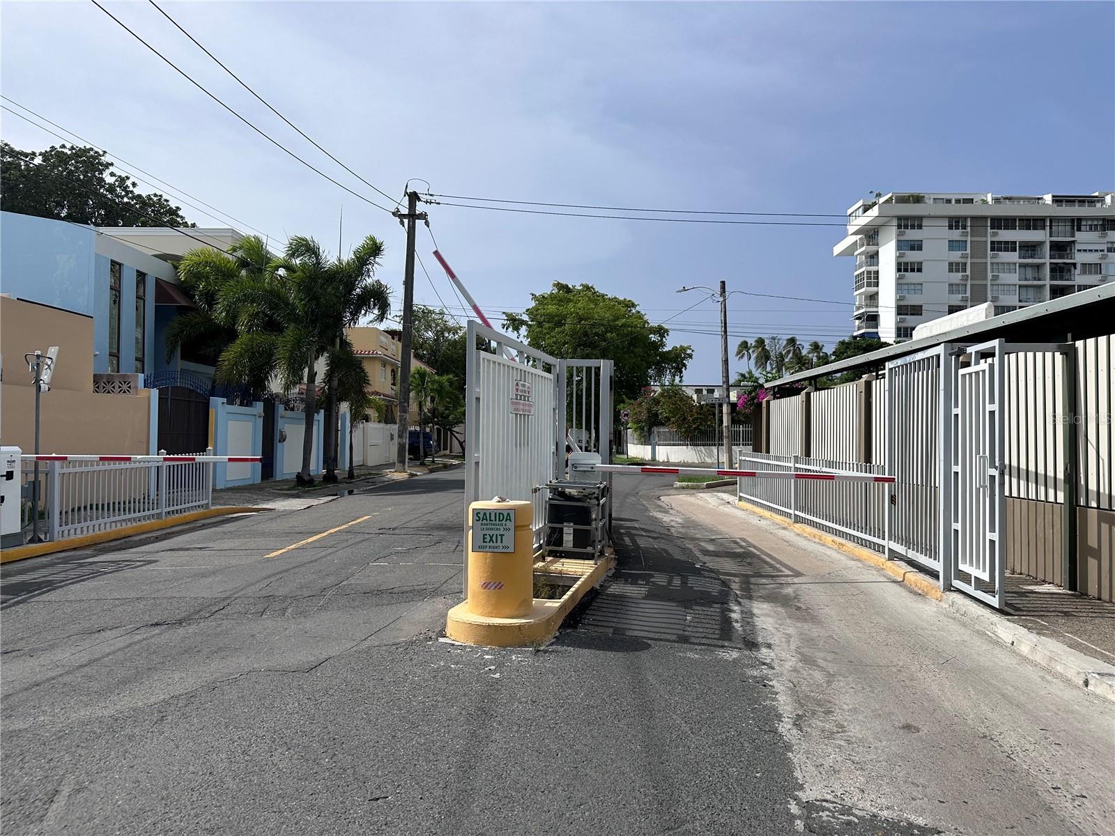 SANTA TERESITA - Residential