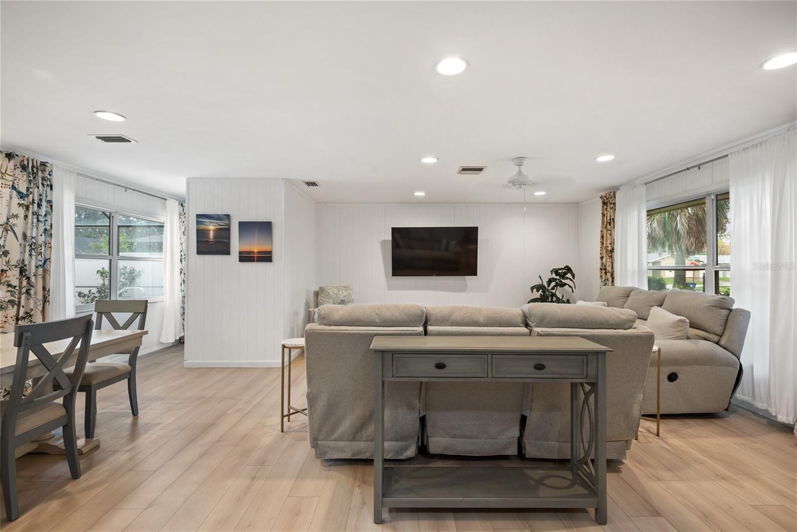 DEL PRADO IMPERIAL UNIT 1 - Residential