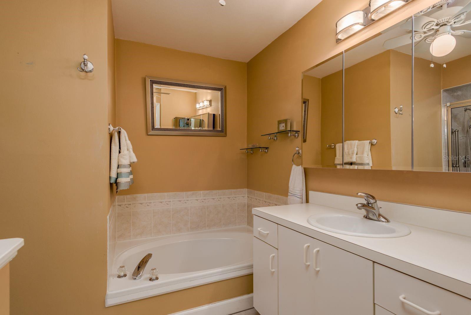 GLENBROOK EAST - Residential