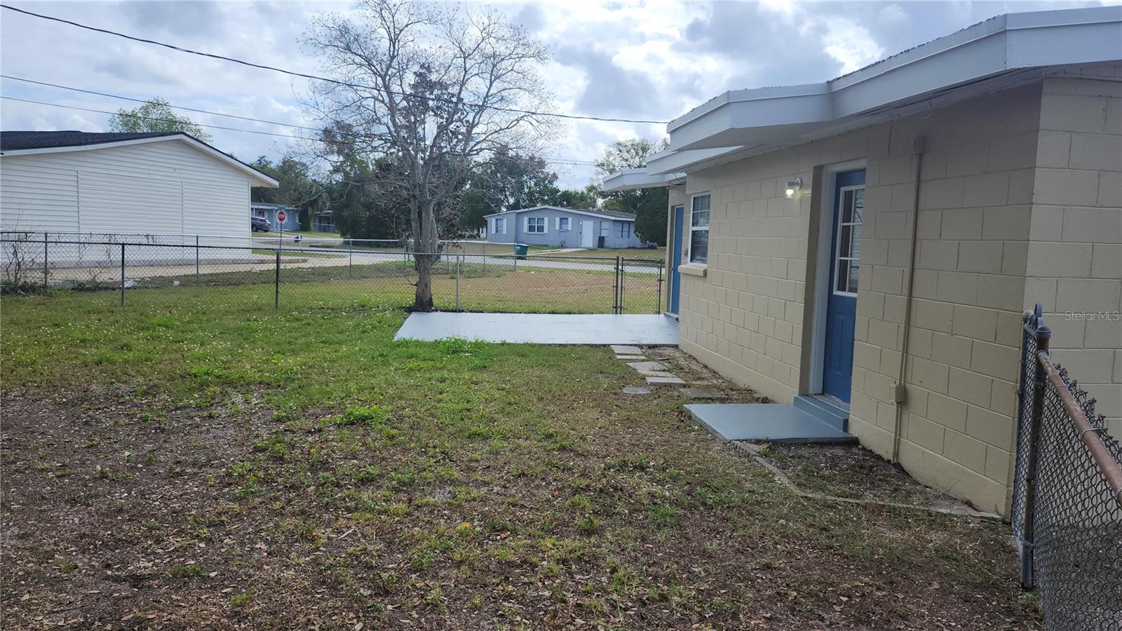 DELTONA LAKES UNIT 30 - Residential Lease