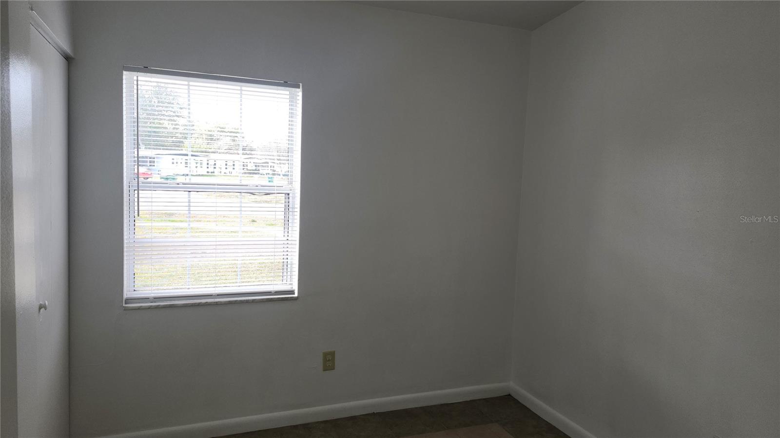 DELTONA LAKES UNIT 30 - Residential Lease