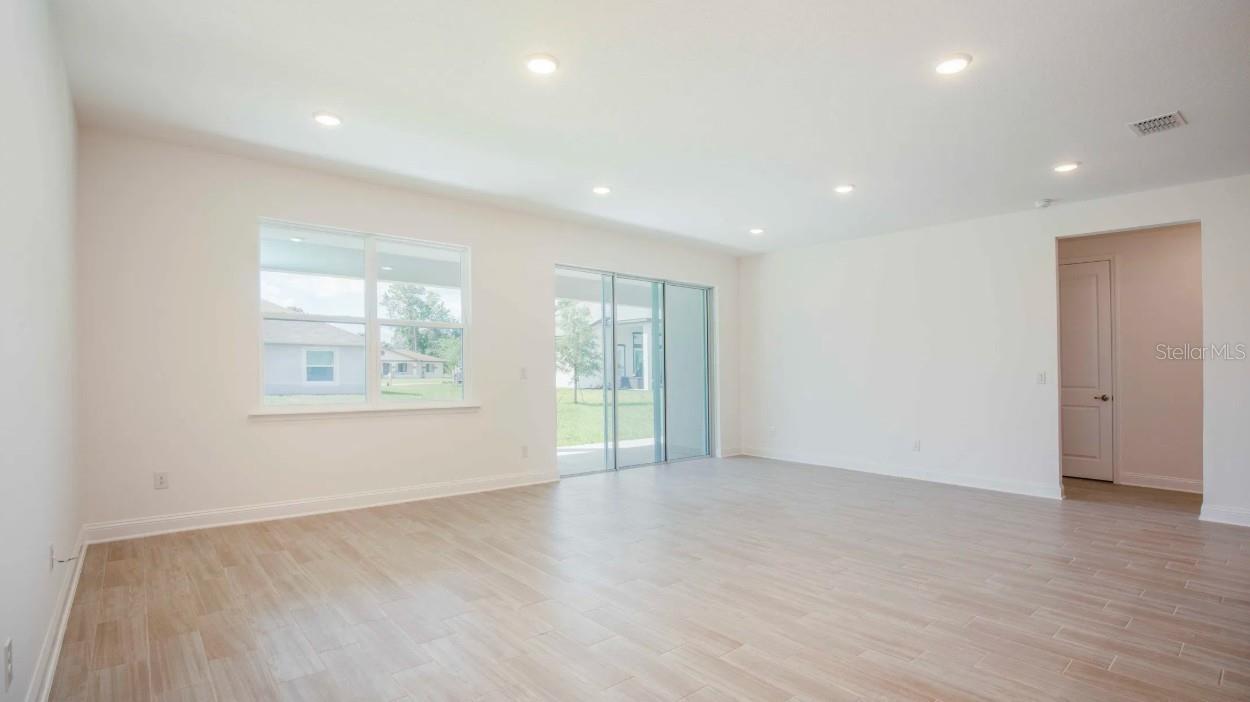 APPLEWOOD RESERVE - Residential