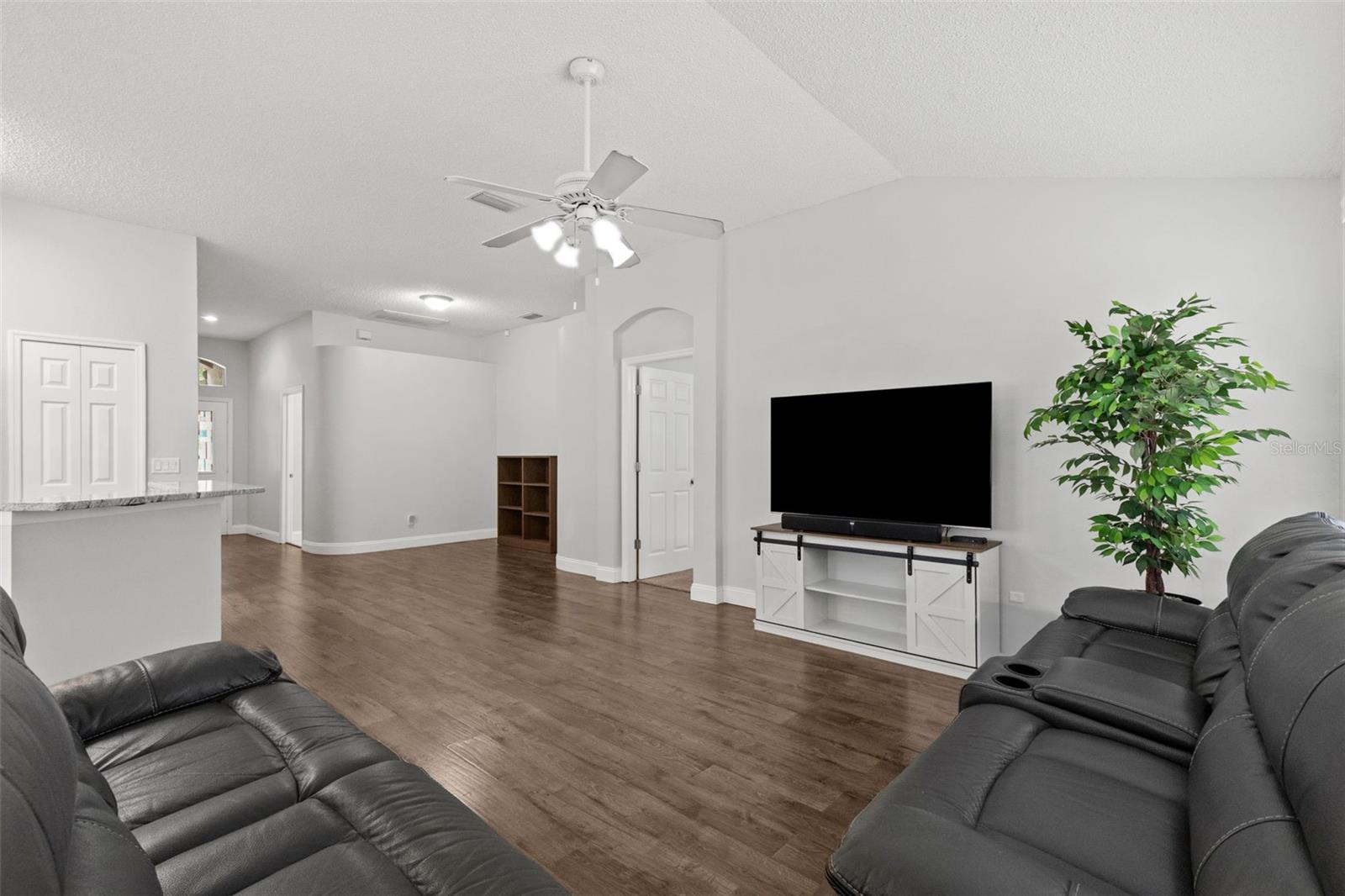 VILLAROSA PH 1B1 - Residential