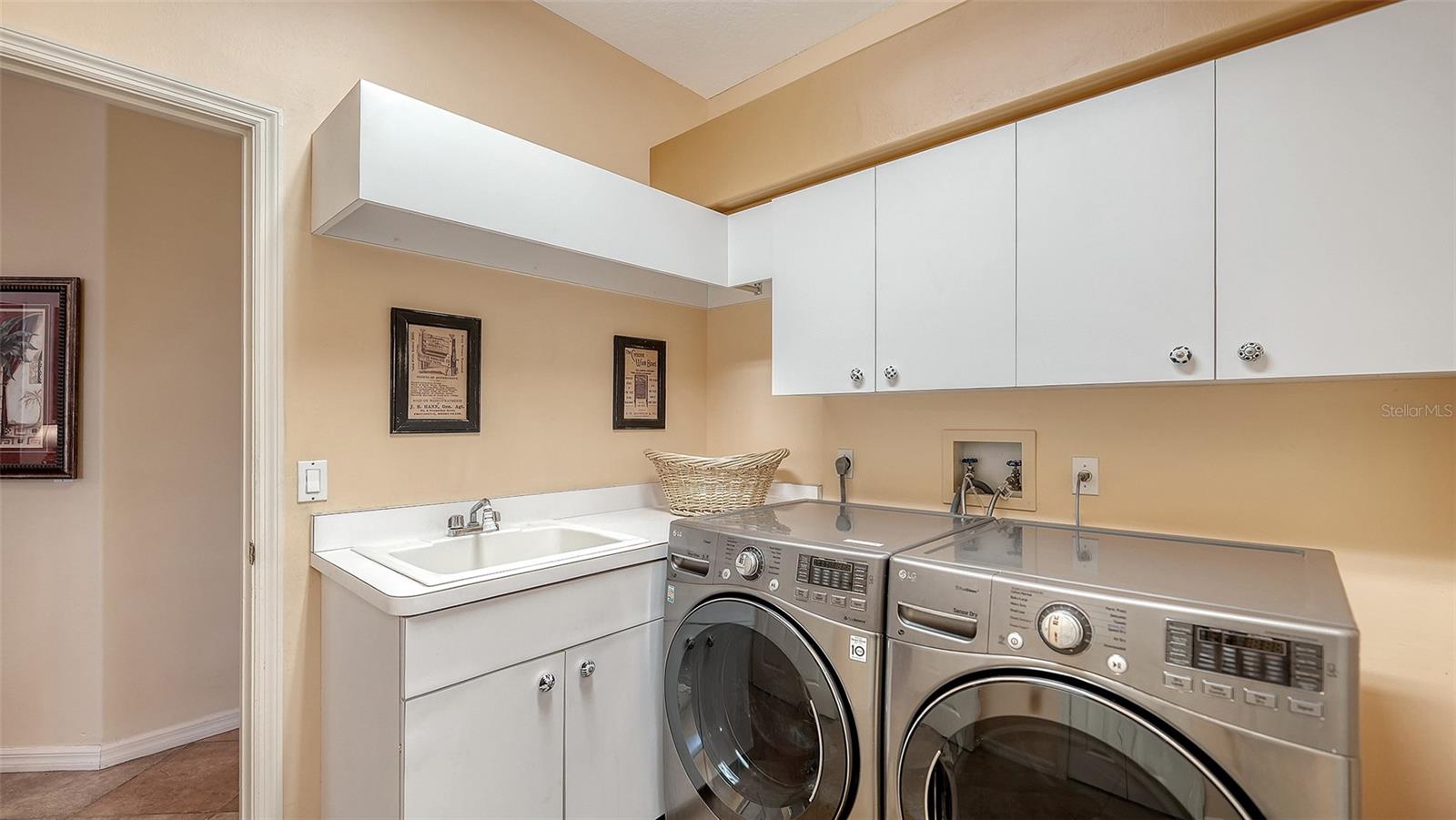 TURTLE ROCK - Residential